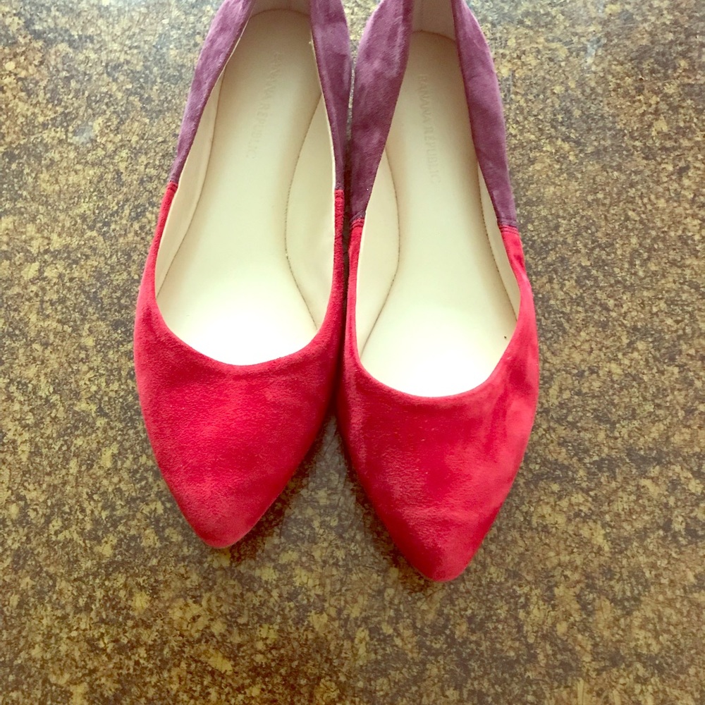Banana Republic Pointed Toe Flats